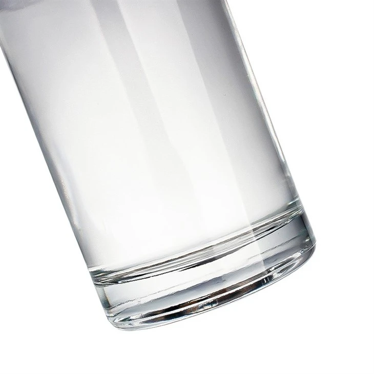 750ml 75cl Clear Spirits Glass Bottle Rum Gin Bottle, Bar Top
