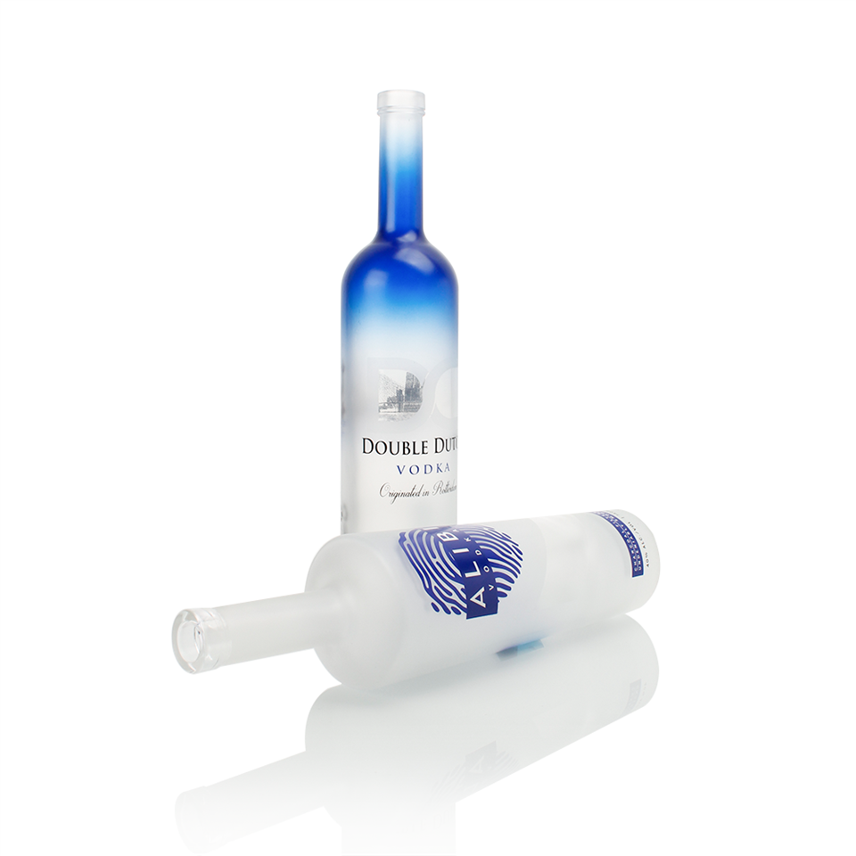 750ml Spraying Vodka Spirits Bottle